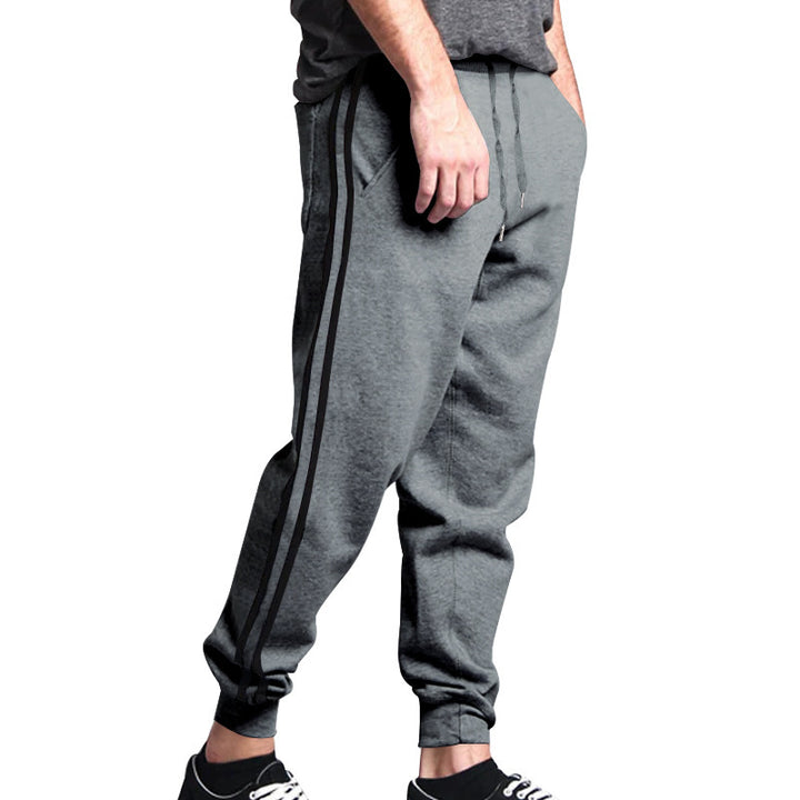 Herren Sportliche Jogginghose mit seitlichem Streifen Aliams