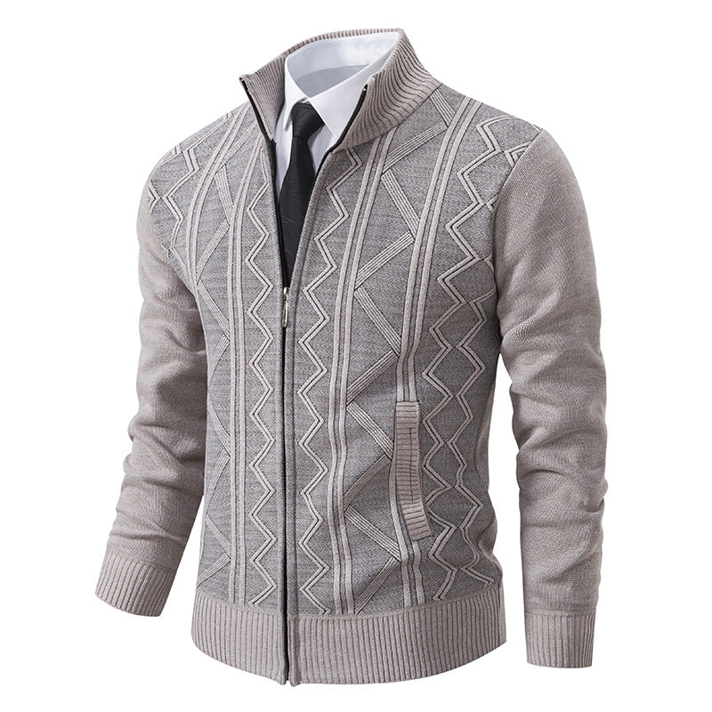 Herren elegante Strickjacke mit strukturiertem Zopfmuster und hohem Kragen Aliams