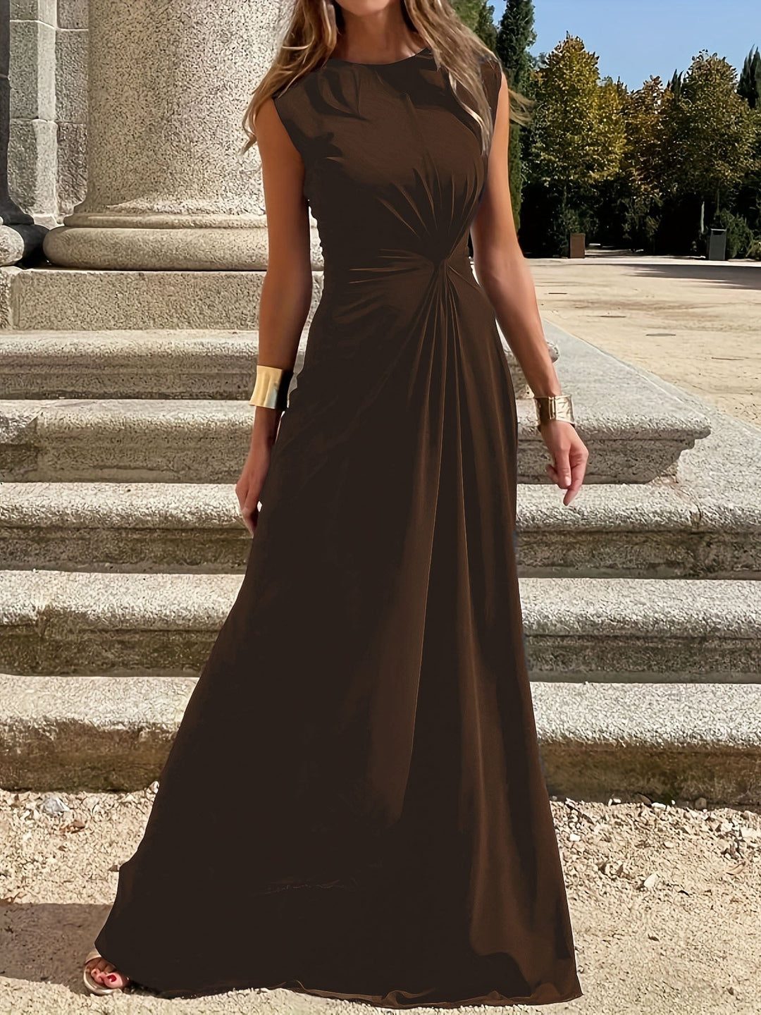 Damen Elegantes Abendkleid mit Schickem Faltenwurf und Figurbetontem Schnitt Aliams