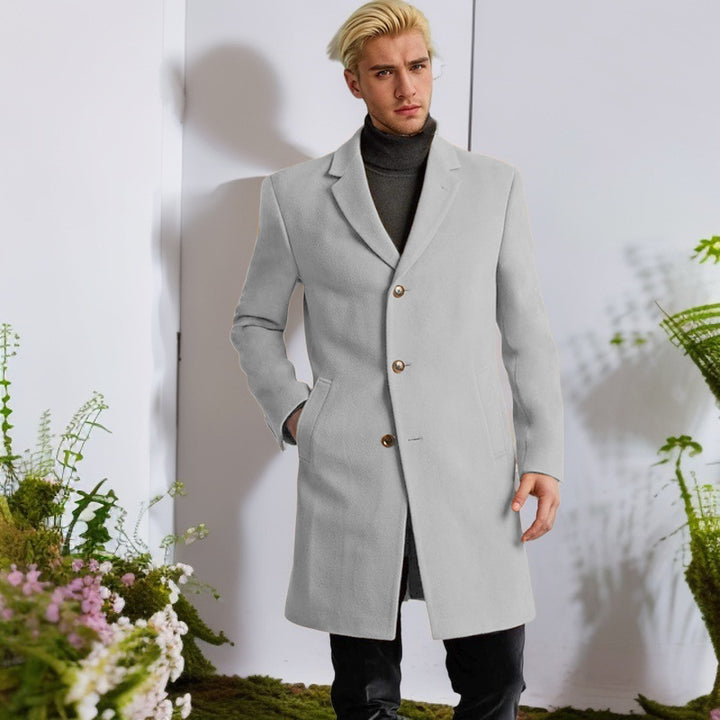 Herren eleganter Langmantel mit goldenen Knöpfen und klassischem Schnitt Aliams