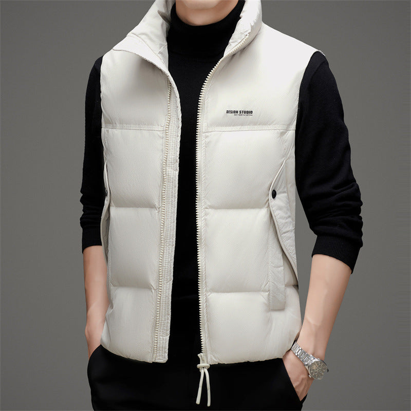 Herren samtige Steppweste mit hohem Kragen und praktischen Taschen Aliams