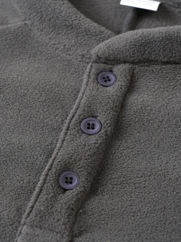 Herren Fleece-Pullover mit modischem Stehkragen und praktischen Knopfdetails Aliams