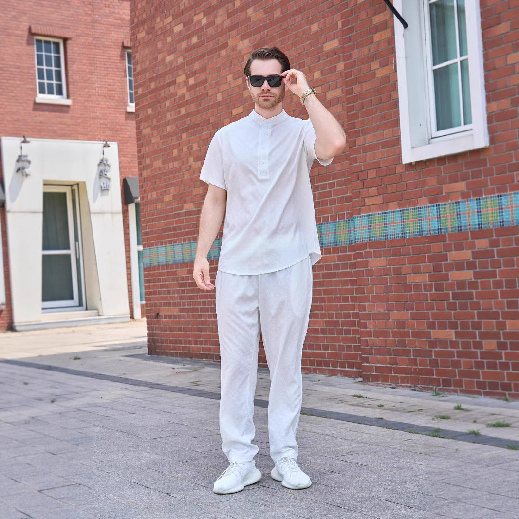 Herren stilvolles Freizeit-Set mit hemdenartig gestepptem Oberteil und bequemen Hosen Aliams