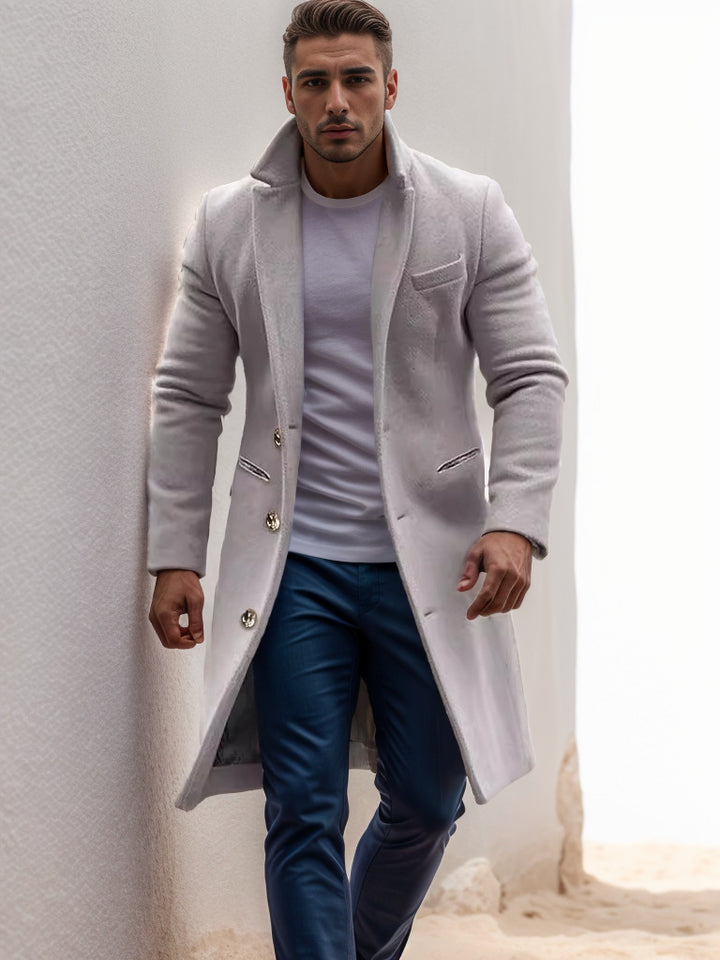 Herren eleganter Langmantel mit feinen Knopfdetails und schickem Schnitt Aliams