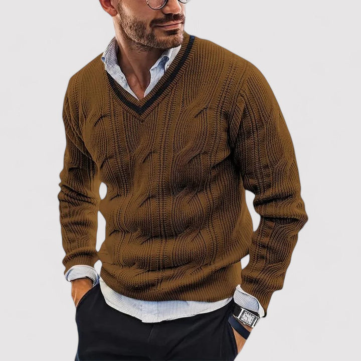 Langer Strickpullover Für Kühle Tage