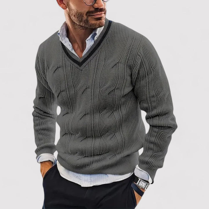 Langer Strickpullover Für Kühle Tage