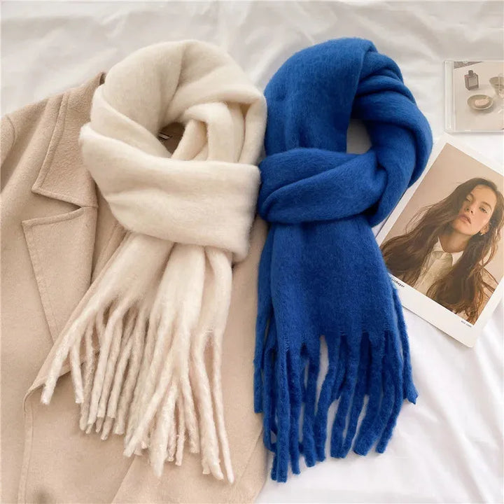 Warmer Schal für Damen im Winter