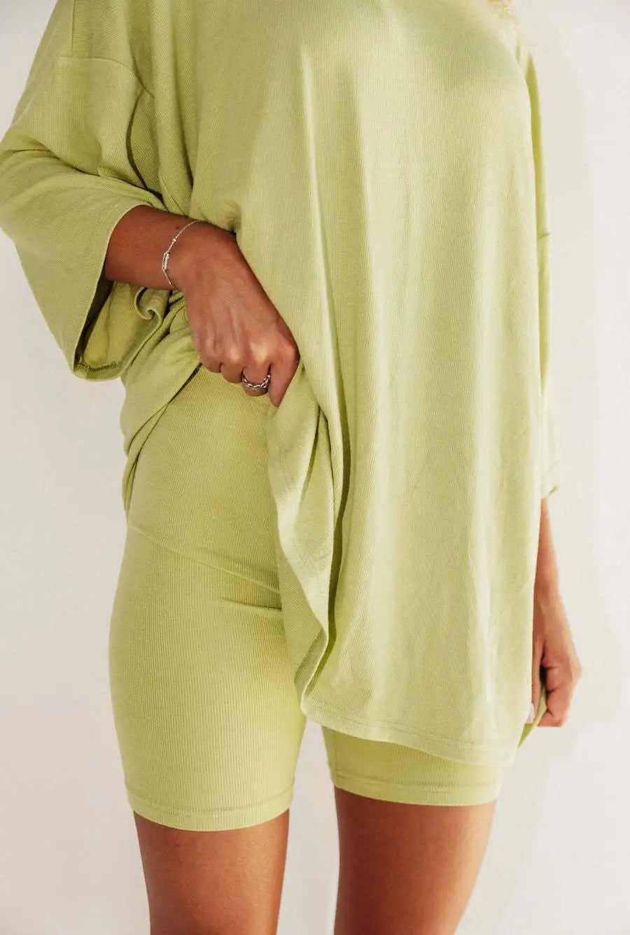 Aliams | Damen Lounge Satz mit Oversize T-Shirt und Biker Shorts