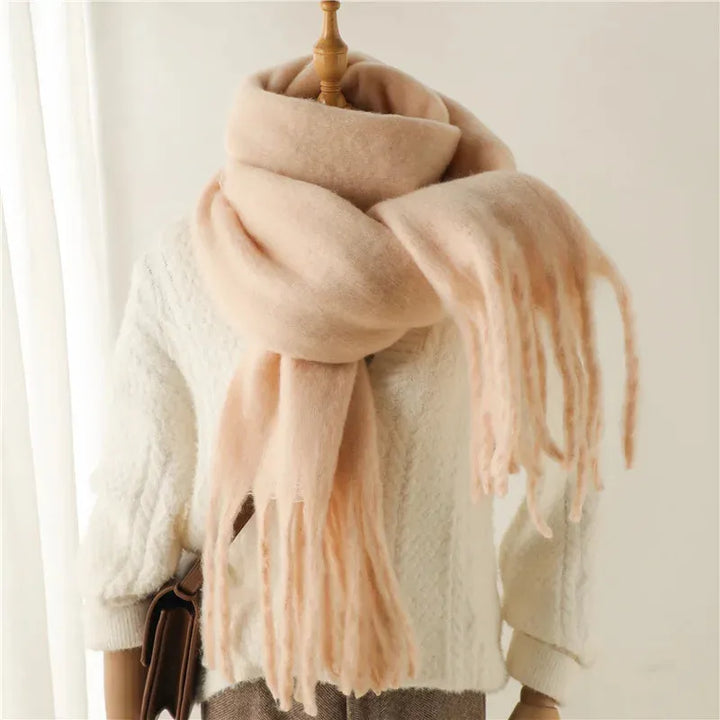 Warmer Schal für Damen im Winter