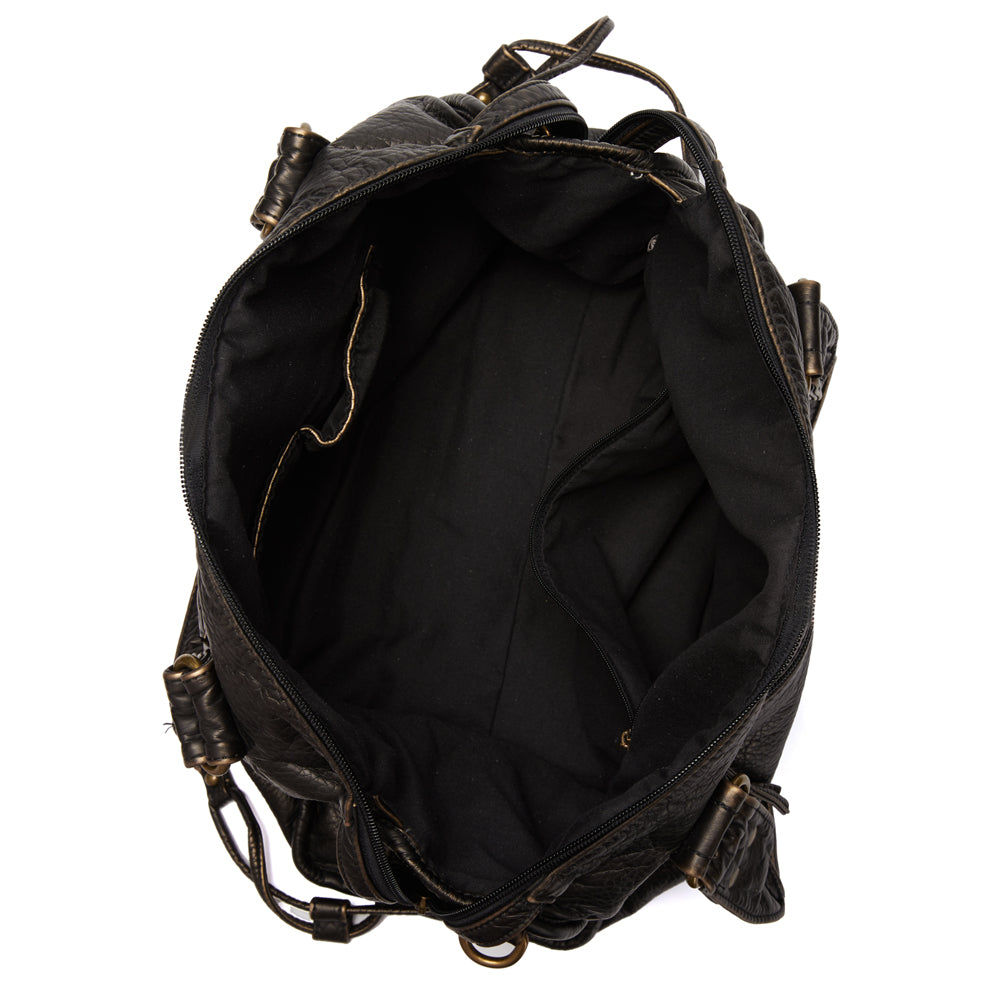 Schwarze Handtasche für die Schule