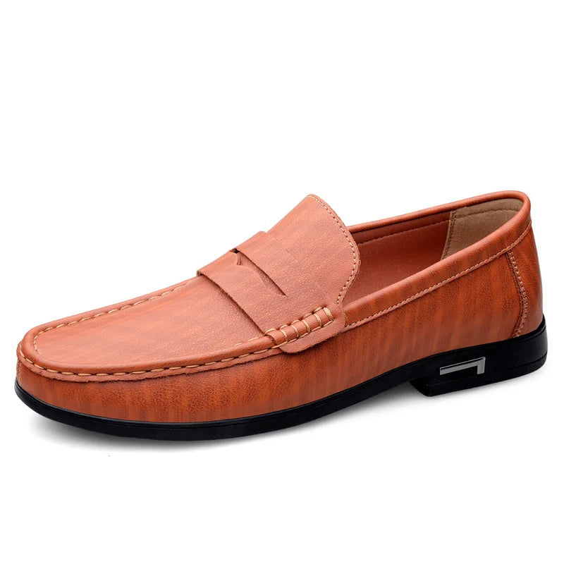 Herren Slip-In Loafer mit runder Form und geschlossener Oberfläche