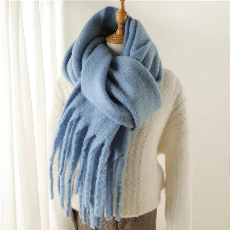 Warmer Schal für Damen im Winter