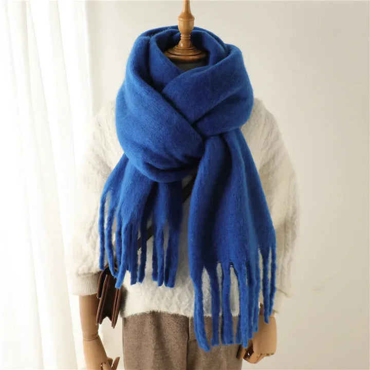 Warmer Schal für Damen im Winter