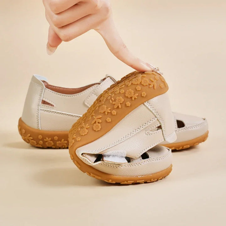 Bequeme flache Sandalen mit Riemchen für Damen