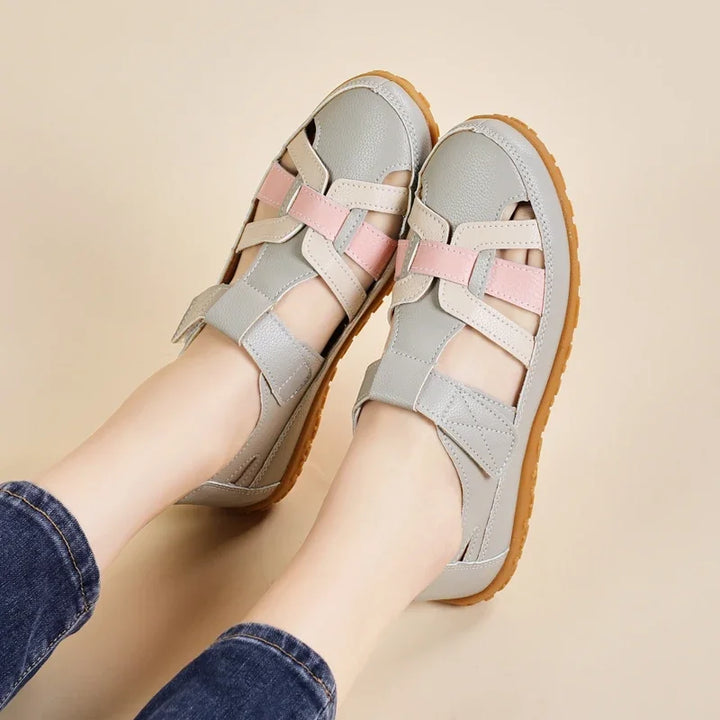 Bequeme flache Sandalen mit Riemchen für Damen