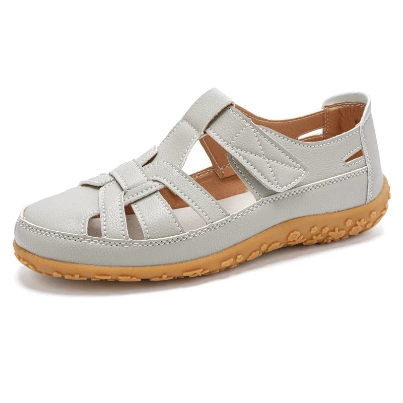Bequeme flache Sandalen mit Riemchen für Damen