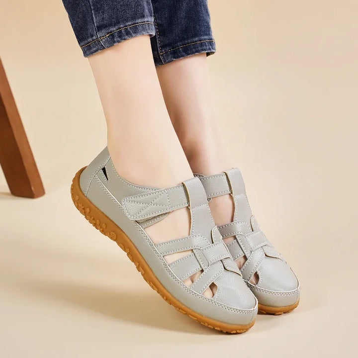 Bequeme flache Sandalen mit Riemchen für Damen