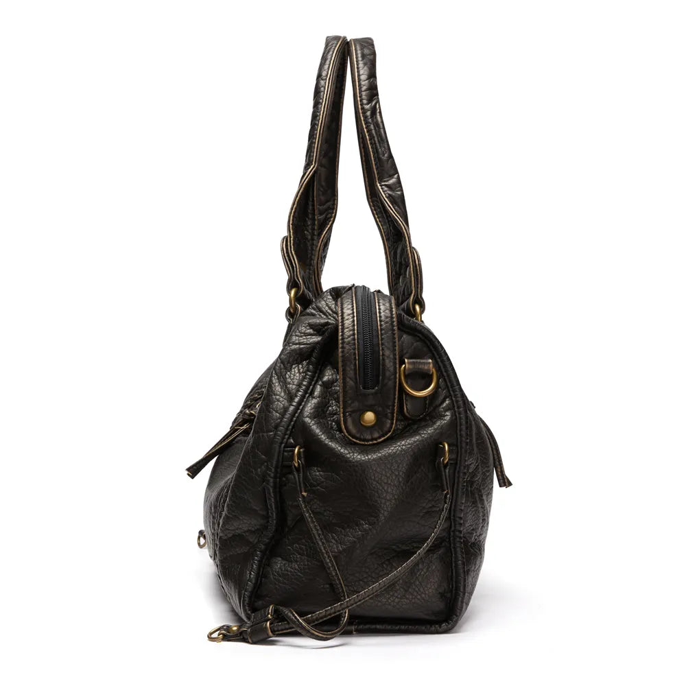 Schwarze Handtasche für die Schule