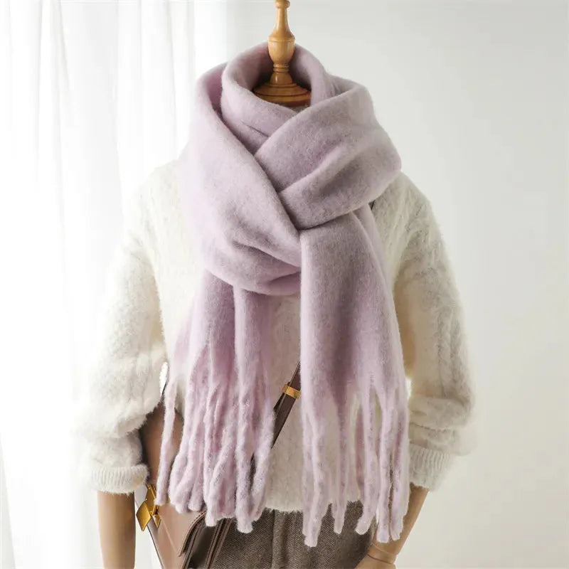 Warmer Schal für Damen im Winter