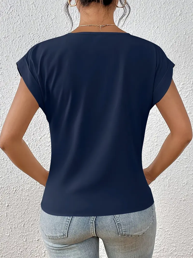 Das Perfekte V-Ausschnitt-Top Für Frauen