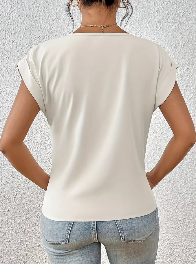 Das Perfekte V-Ausschnitt-Top Für Frauen