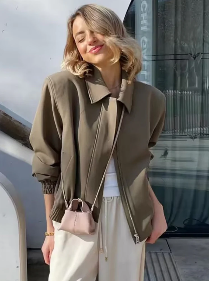 Damenjacke Modern Und Vielseitig