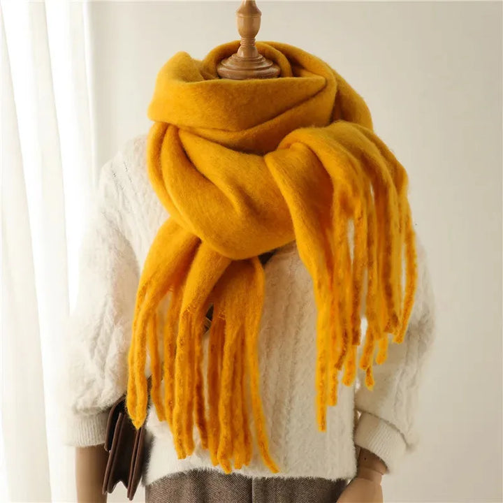 Warmer Schal für Damen im Winter