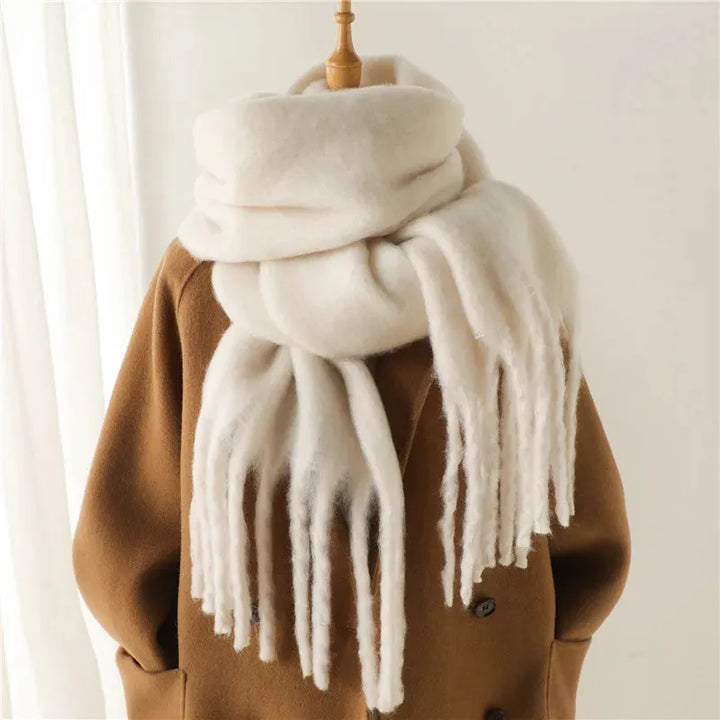 Warmer Schal für Damen im Winter