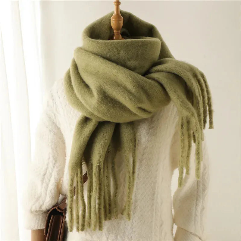 Warmer Schal für Damen im Winter