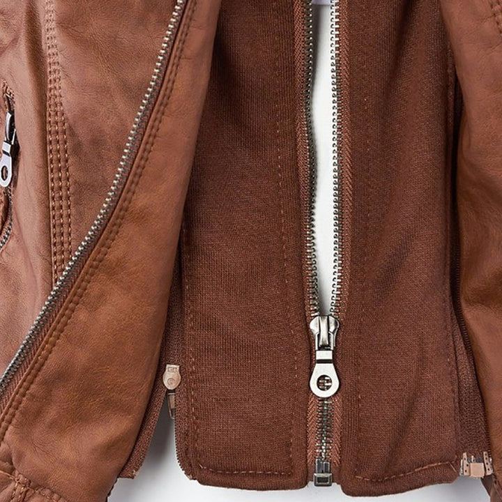 Innenansicht einer khaki lederjacke mit zwei reißverschlüssen