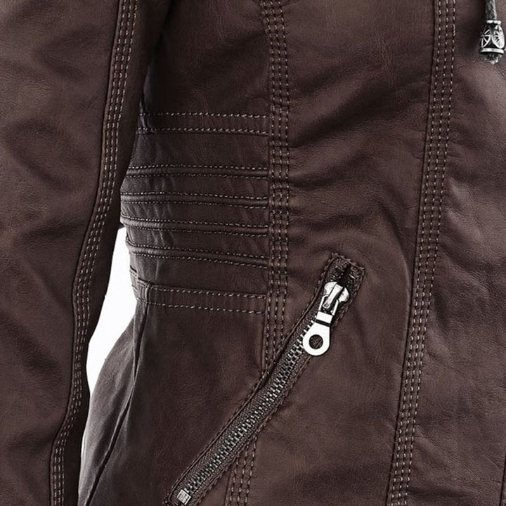 Braun lederjacke mit seitlicher reißverschlusstasche