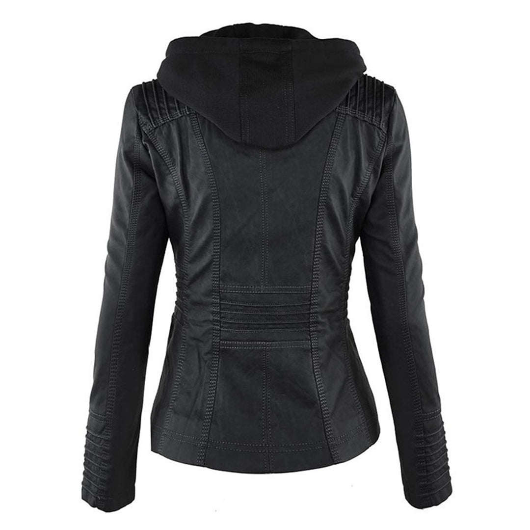 Rückansicht einer schwarz lederjacke mit kapuze