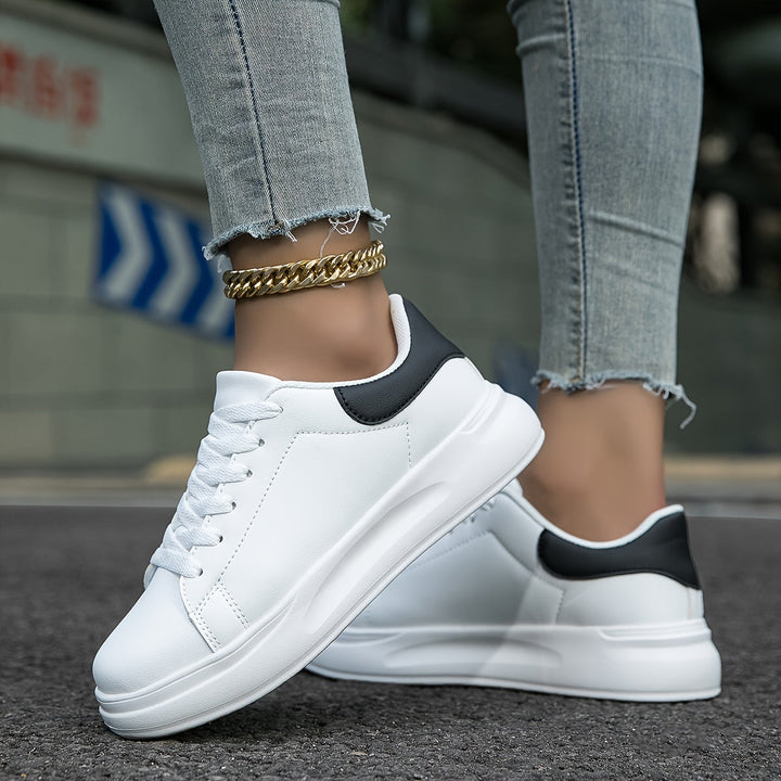 Damen Schnür-Sneaker Weiß mit glatter Oberfläche