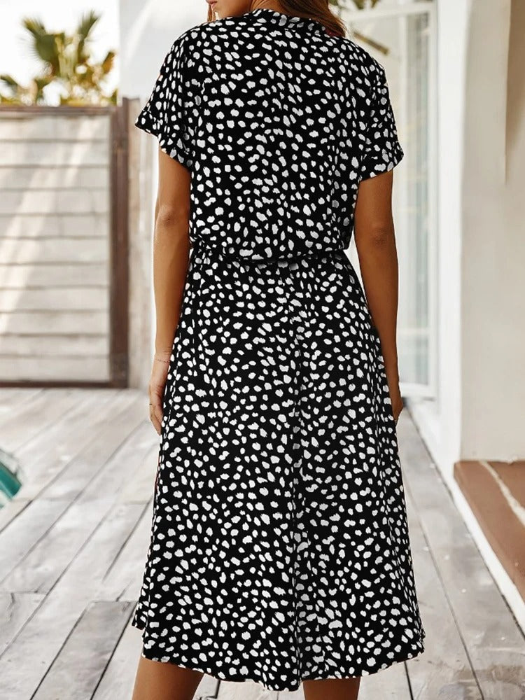 Damen Midikleid mit ausgestelltem Schnitt und Puffärmeln
