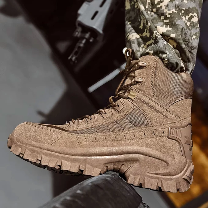 Robuste Winter-Kampfstiefel für kalte Bedingungen