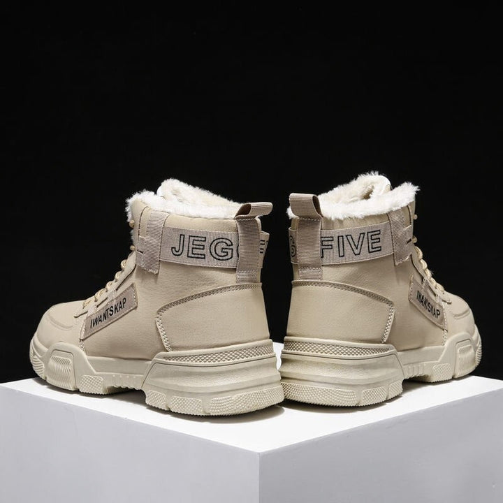 Robuste Fellstiefel