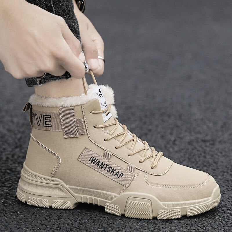 Robuste Fellstiefel
