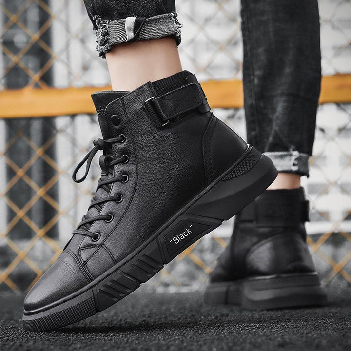 Robuste schwarze Herrenschuhe
