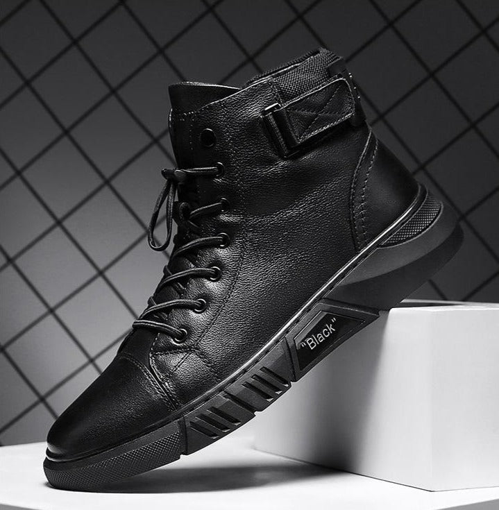 Robuste schwarze Herrenschuhe