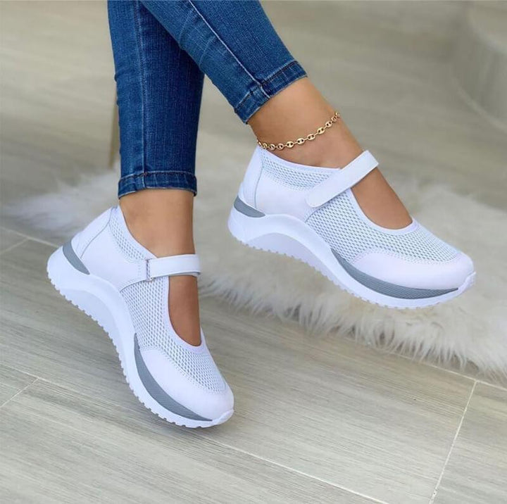 Orthopädische Schuhe mit stützender Einlegesohle