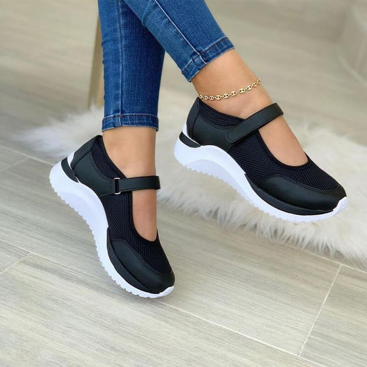 Orthopädische Schuhe mit stützender Einlegesohle