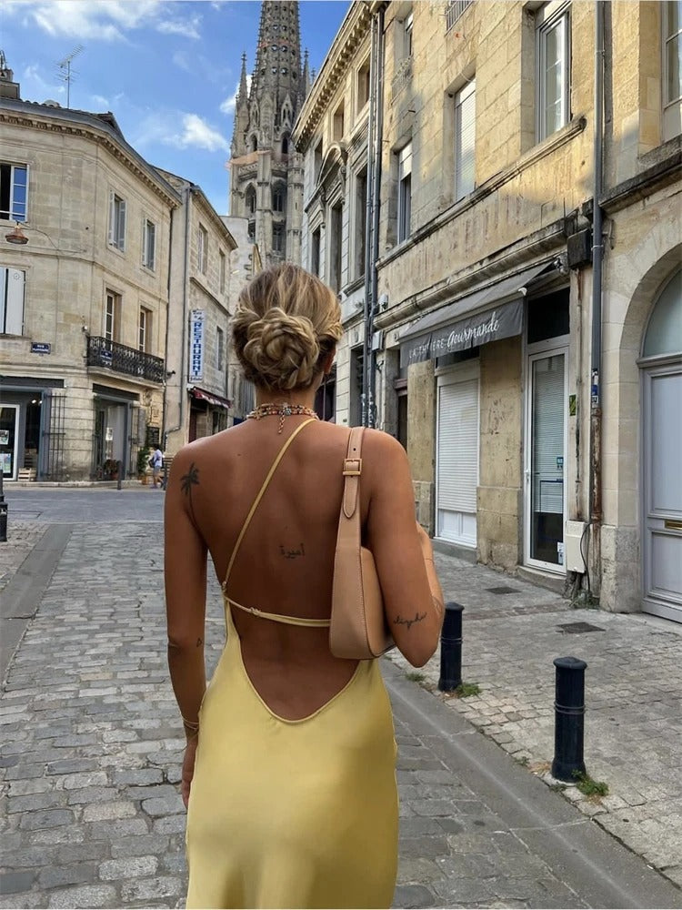 Elegantes gelbes Midikleid