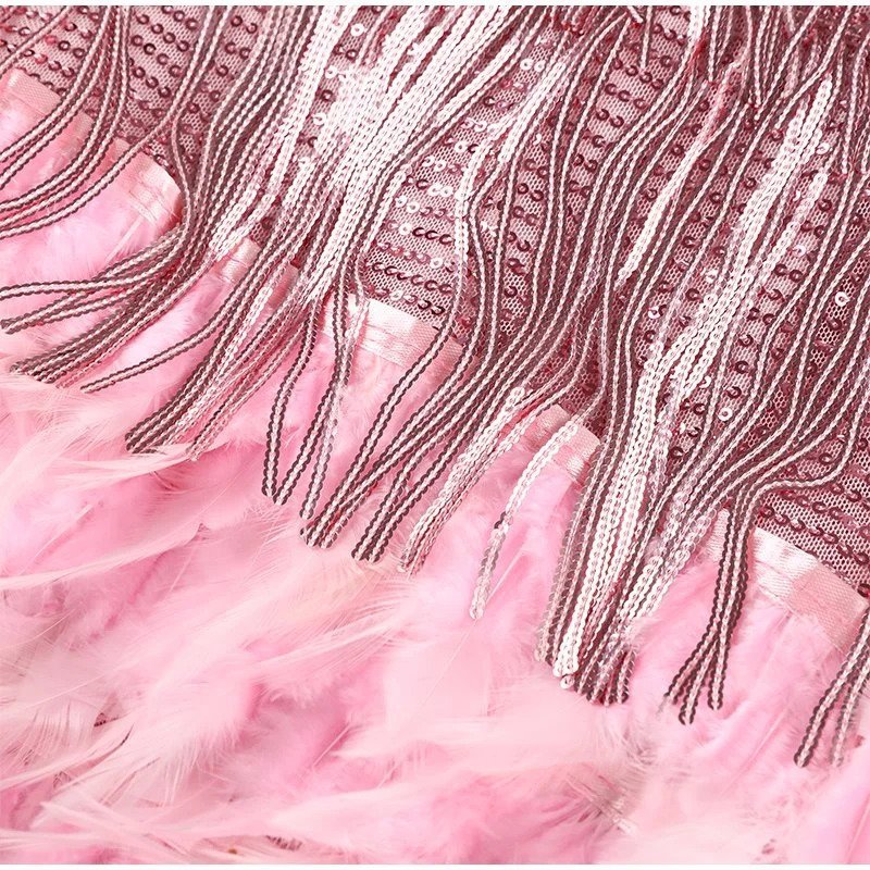 Knielanges Cocktailkleid für Damen mit klassischem Schnitt