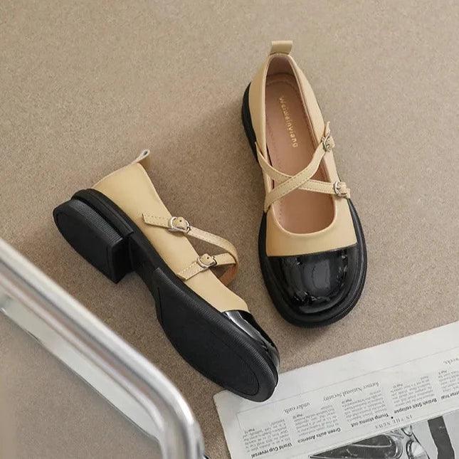 Aliams | Zweifarbige Mary-Jane-Flats mit Doppelriemen