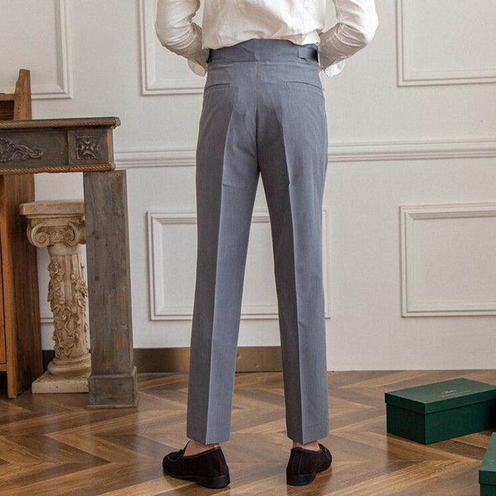 Herren Hose mit hoher Taille und Schnallenverschluss