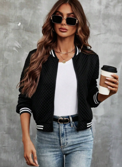 Trendige Bomberjacke Für Einen lässigen Look